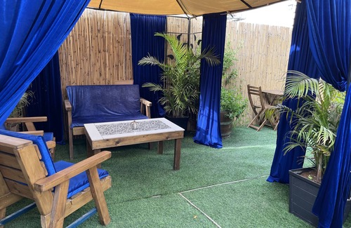 Hadera House | Ahuzat Shaul Seaside Honeymoon Suite Number 5