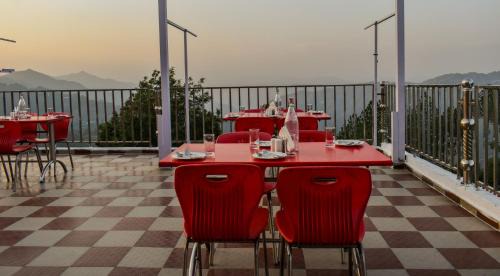 Lansdowne Hotel | AI 360 Degree Hotel