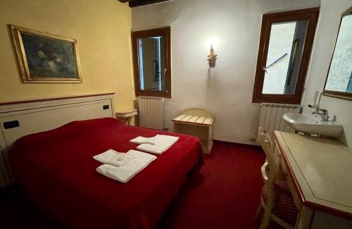San Polo Hostel | Ai Boteri