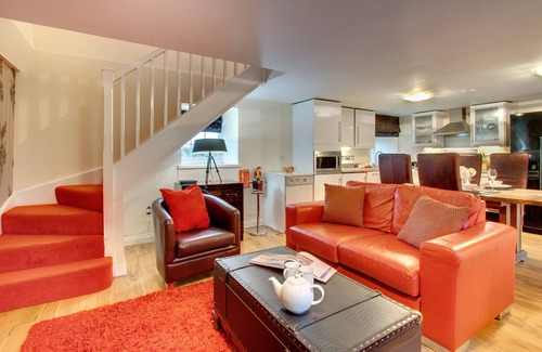 Adderstone House | Aidan Cottage - Two Bedroom House, Sleeps 4