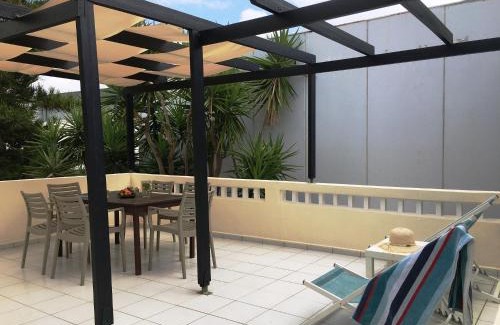 Kokkini Chani Apartment | Aigialis Apartments & Studios