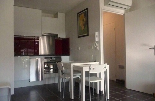 Aigues-Mortes Condo | Aigues mortes apartment rental with pool + private parking