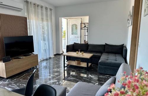 Koskinou Apartment | Aikaterini Lever Du Soleil Apart, Koskinou
