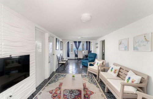 Caguabo Apartment | AIleen Beach House