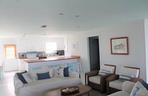 Silver Cay House | "AIN'T LIFE GRAND"-KAYAKS, GOLF CART, PRIVATE BEACH, CRAB TRAPS!