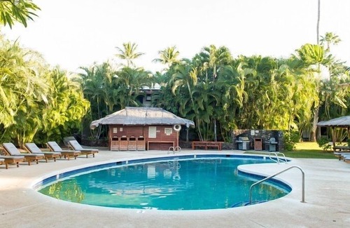 Historic Lahaina Front Street House | Aina Nalu Condo I207