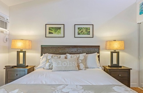 Historic Lahaina Front Street House | Aina Nalu Condo J207