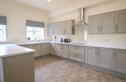 Felton Cottage | AINTREE COTTAGE, pet friendly, luxury holiday cottage in West Felton
