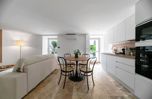 Cœur de Ville Apartment | Air-cond and designer apartment with terrace