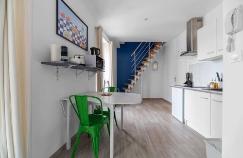 Cœur de Ville Apartment | Air-cond duplex apartment in the city center