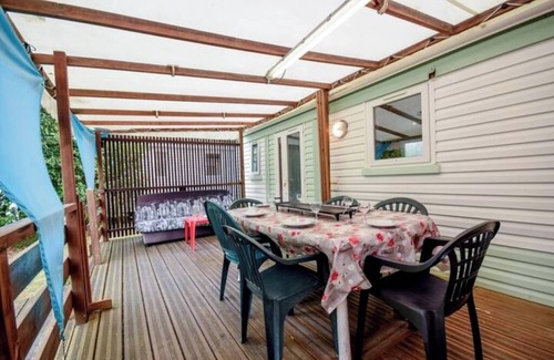 Sainte-Eulalie-en-Born Apartment | Air-conditioned mobile home, 3* campsite, 15 mins from Mimizan