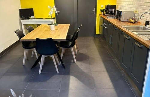 Morieres-les-Avignon House | air conditioned house industrial loft near avignon