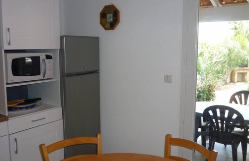 Portiragnes-Plage House | Air-conditioned villa with wifi pool in residence 300 m from the beach