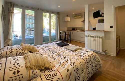 Tournon-sur-Rhone Apartment | Air-conditioned studio near town center in Tournon sûr Rhône