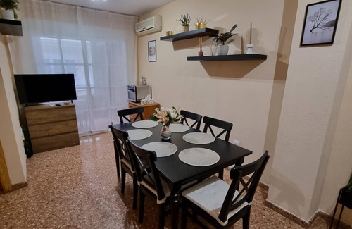Castell de Ferro Apartment | Air-conditioned apartment 30 metres from the beach