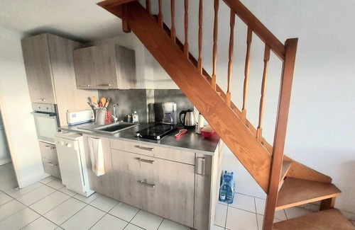 Marseillan Plage Apartment | Air-conditioned 2-Room Mezzanine Apartment with Terrace & Pool Access