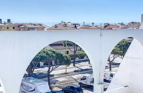 Le Barcares Apartment | Air-conditioned apartment for 4 with pool, terrace and sea view