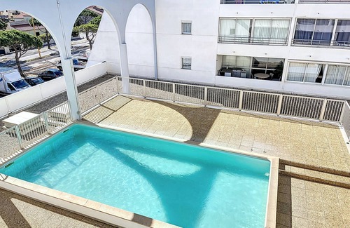 Le Barcares Apartment | Air-conditioned apartment for 4 with pool, terrace and sea view