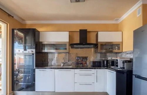 Nice City Centre Apartment | Air-conditioned apartment with terrace sea view