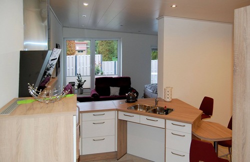 Papenburg Apartment | Air-conditioned, barrier-free apartment 68sqm for 2 persons, centrally located. Terrace