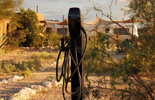 Study Butte-Terlingua House | Air Conditioned Escape ⁠— Quick Drive from Big Ben