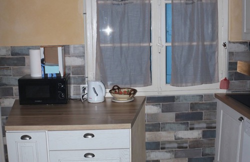 Saint-Cyprien Plage House | Air-conditioned fisherman's cottage 80 metres from the beach