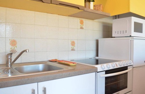 Banyuls-sur-Mer Apartment | Air-conditioned studio cabin for 4, near beach, parking
