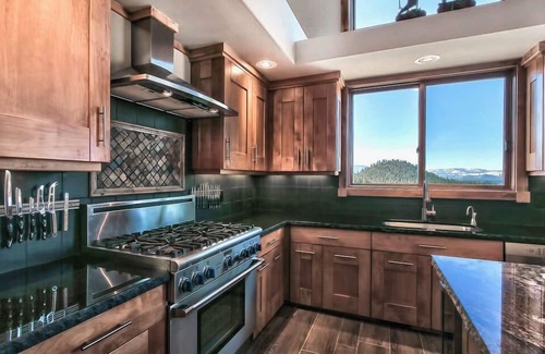 Zephyr Cove House | Air Conditioned Luxury - Epic Heavenly & Lake Tahoe Views + Hot Tub + Peloton