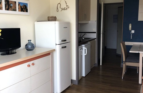 Cap Esterel Apartment | Air-conditioned studio apartment 4 pers terrace, 5 swimming pools, beach 400m away