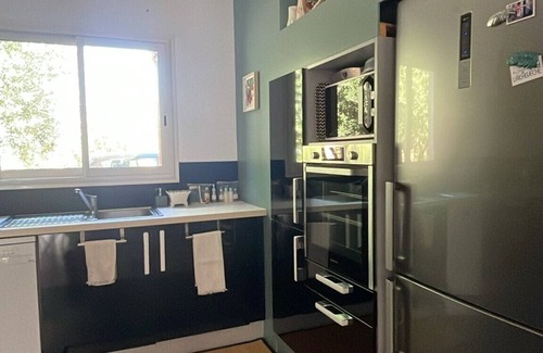 Bernac House | Air-conditioned single-storey house with 3 bedrooms and swimming pool