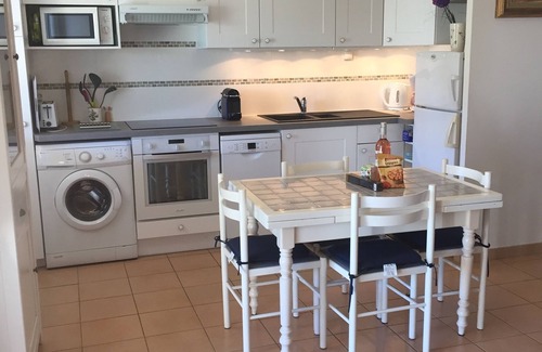Portiragnes-Plage Villa | Air-conditioned villa near the beach in gated community with swimming pool