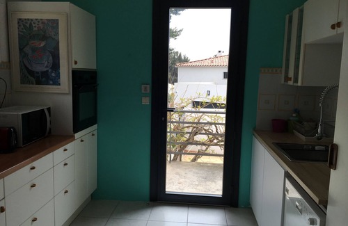 La Ciotat Villa | Air-conditioned villa-pool-lawn-bocce court