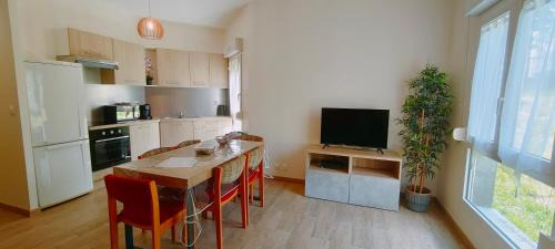 Louvres Apartment | Air M&N'S # Paris - Aéroport CDG - Parc Astérix #