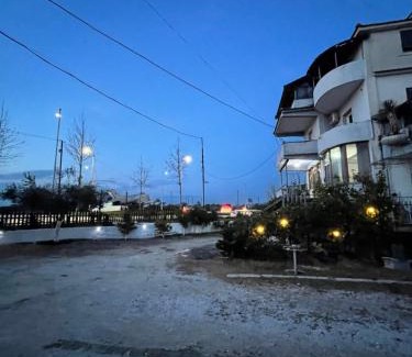 Ardenice Villa | Airbase Guesthouse