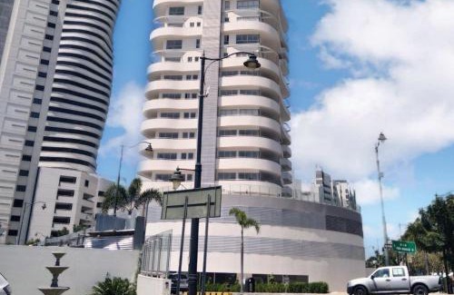 Puerto Santa Ana Apartment | Airbnb Guayaquil, Puerto Santa Ana, Parking Gratis