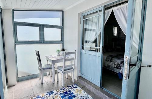 Calypso Beach House | Aircon 63 on Coral