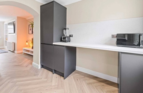 Airdrie House | Airdrie 2 bed 3 bathrooms
