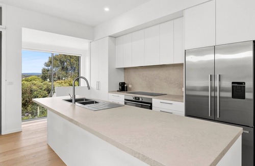 Aireys Inlet House | Aireys Sunset Beach House - 4 bedroom modern house with views
