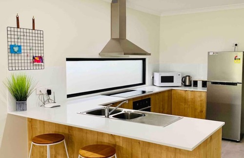 Airlie Beach House | AIRLIE BEACH Delight. Hop, skip jump to everything