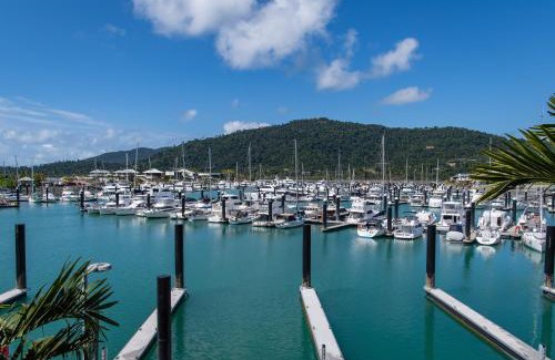 Airlie Beach Apartment | Airlie Breezes at the Boathouse