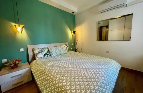 Mqabba House | Airport Accommodation Bedroom with your own private Bathroom Self Check In and Self Check Out Air-condition Included