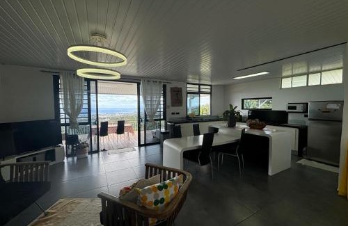 Faaa House | Airport Pamatai Room