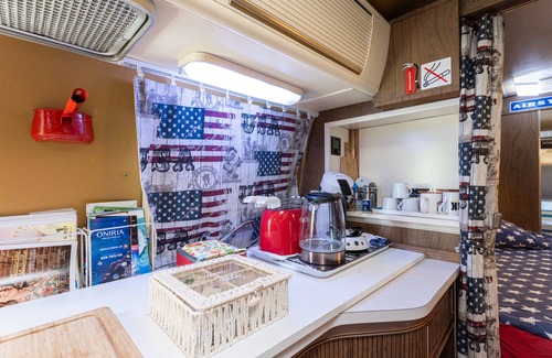 Saint-Nazaire House | AirStream caravan with pool and Wi-Fi access