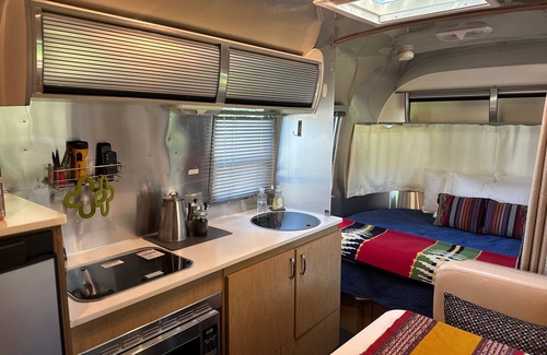 Walnut Grove House | Airstream Experience at Vineyard on Grand Island