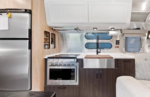 Riverland Terrace House | Airstream Pottery Barn Edition Camper - Serene, Private lot with River Views!