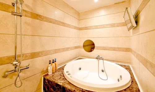 Sasang Hotel | Airtel