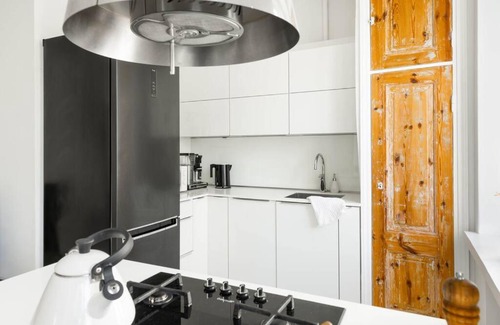 Kamppi Apartment | Airy and Bright one-Bedroom apt