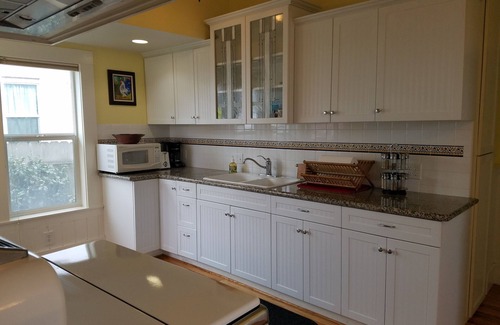 Eureka Cottage | Airy & Bright 2 Story, 3 Bdrm Cottage Short Walk to Old Town.