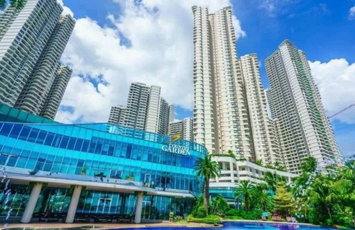 Central District Apartment | Airy & Comfy 3BR Suite in Danga Bay FREE Parking
