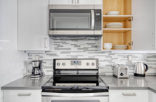Rincon Hill Apartment | Airy Rincon Hill 1BR w/Gym & Lounge, walk to Embarcadero, by Blueground
